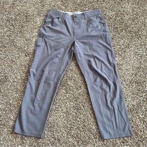 Outdoor Life Tech Hiking Pants
Men’s 34x29 Grey
Super lightweight